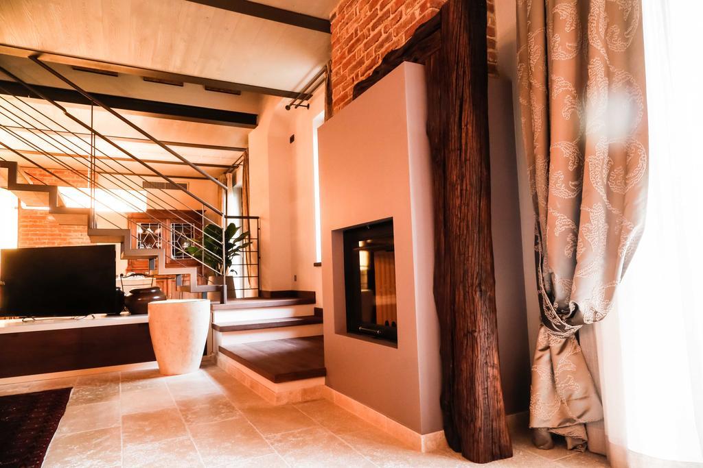 Cascina Cortine Bed and Breakfast Guarene Buitenkant foto