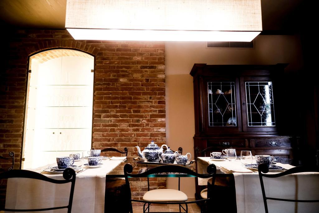 Cascina Cortine Bed and Breakfast Guarene Buitenkant foto