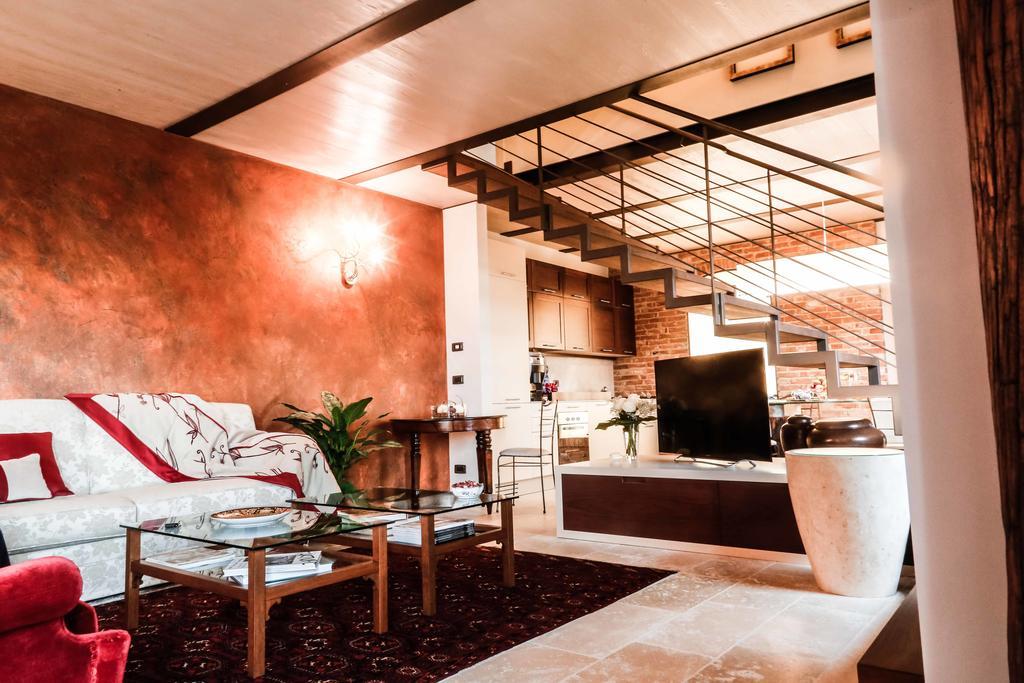 Cascina Cortine Bed and Breakfast Guarene Buitenkant foto