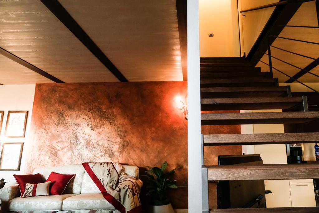 Cascina Cortine Bed and Breakfast Guarene Buitenkant foto