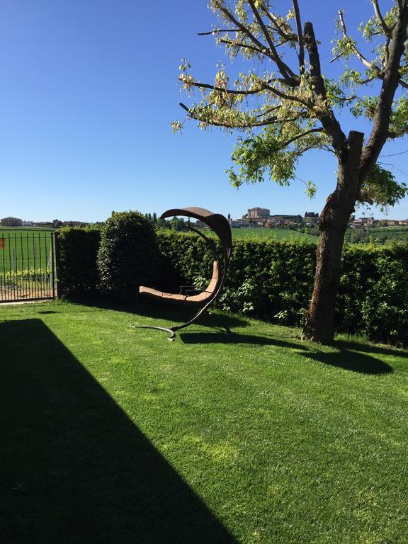 Cascina Cortine Bed and Breakfast Guarene Buitenkant foto