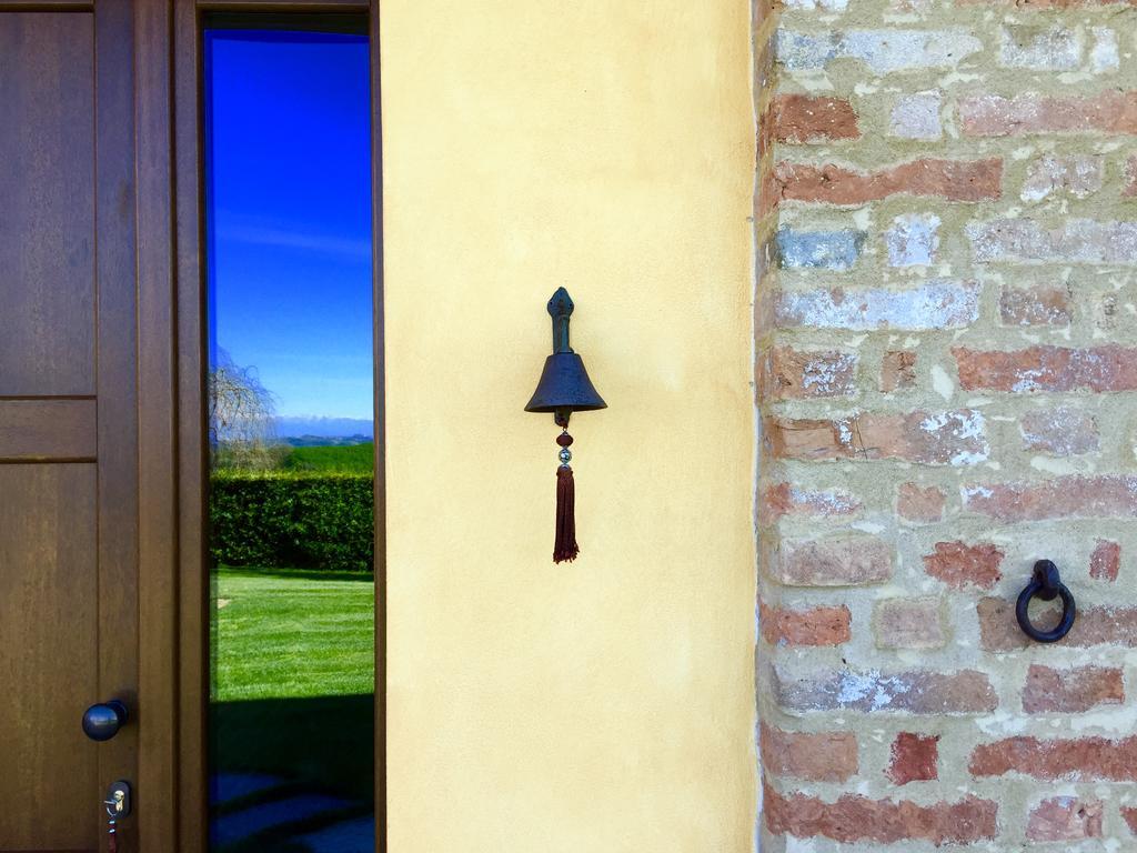 Cascina Cortine Bed and Breakfast Guarene Buitenkant foto