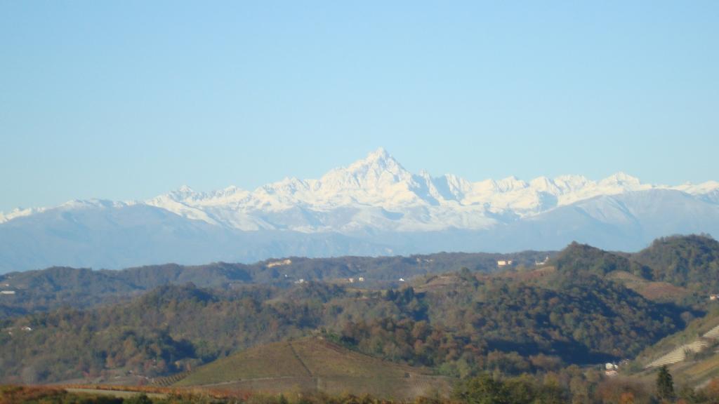 Cascina Cortine Bed and Breakfast Guarene Buitenkant foto