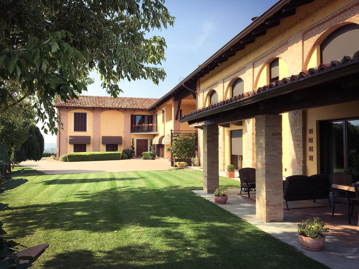 Cascina Cortine Bed and Breakfast Guarene Buitenkant foto