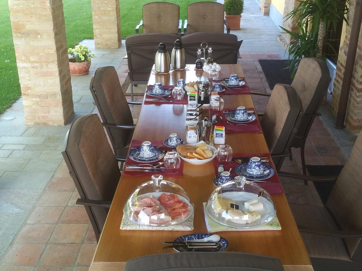 Cascina Cortine Bed and Breakfast Guarene Buitenkant foto
